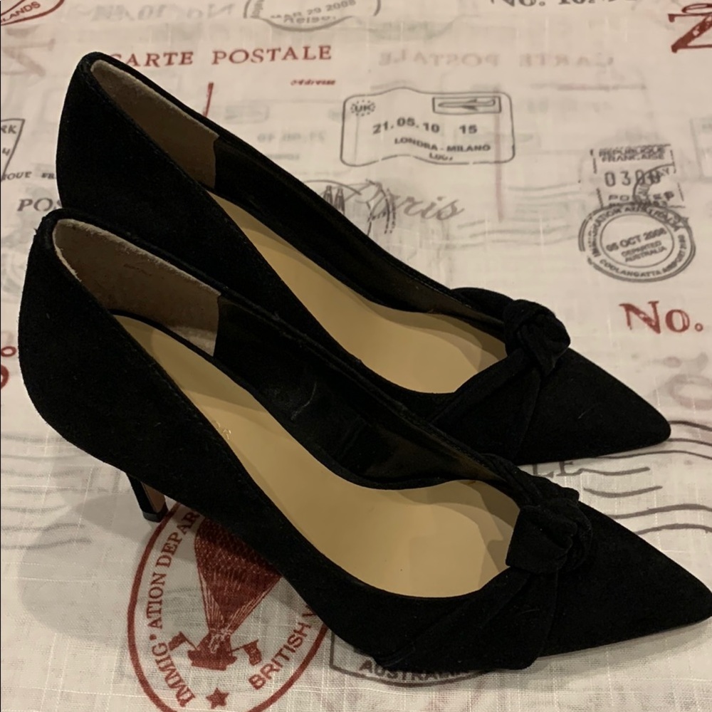 Ann Taylor Mila Knot Bow Pump